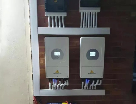 Ενίσχυρος Deye 16Kw 8kw Ενιαίο Φάση Υβριδικός Ηλιακός Μετατροπέας SUN-16K-SG01LP1-EU Για Ηλιακή Αποθήκευση