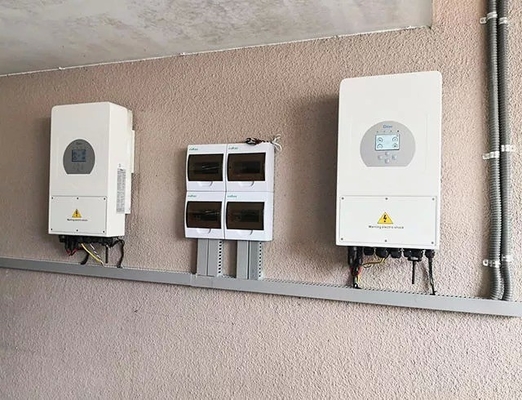 10kW Τρεις φάσεις εξόδου Deye υβριδικός μετατροπέας για ηλιακό υβριδικό σύστημα ηλεκτρικής ενέργειας 380v