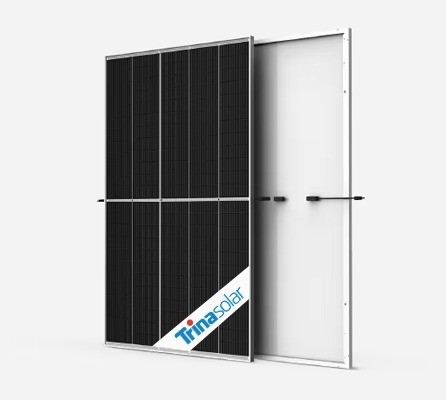 Μονοηλιακό πάνελ 650W 660W 670W 645W 655W Τρίνα Ηλιακά πάνελ για ενδοκοινοτική αποθήκη